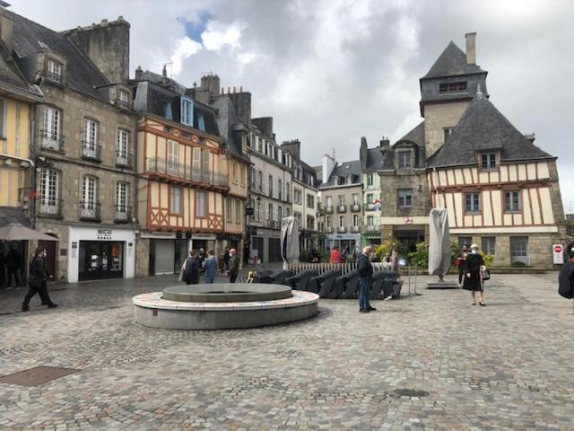 Grand Studio En Hyper Centre Apartment Quimper Luaran gambar